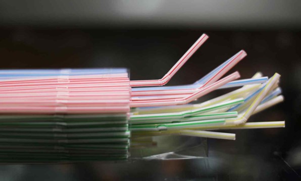 China is tackling one of the world's biggest environmental challenges by moving to ban single-use plastics like straws, bags and eating utensils.   © Reuters